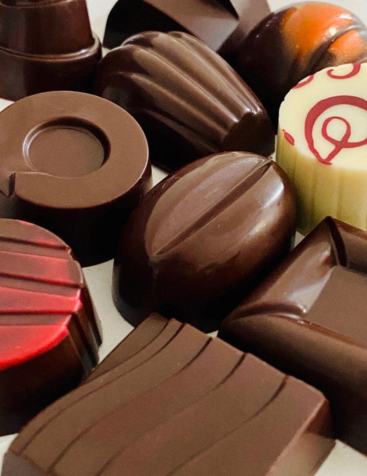 8 units Luxury Assorted Chocolates 3.06 Oz (86g) Gluten Free, Pure & Natural ingredients, No Fats or Preservatives